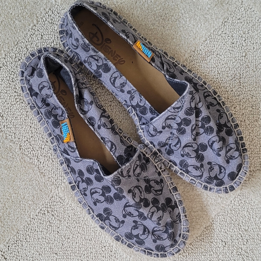 Ubunto Mickey Mouse Disney espadrilles shoes size 10w euc